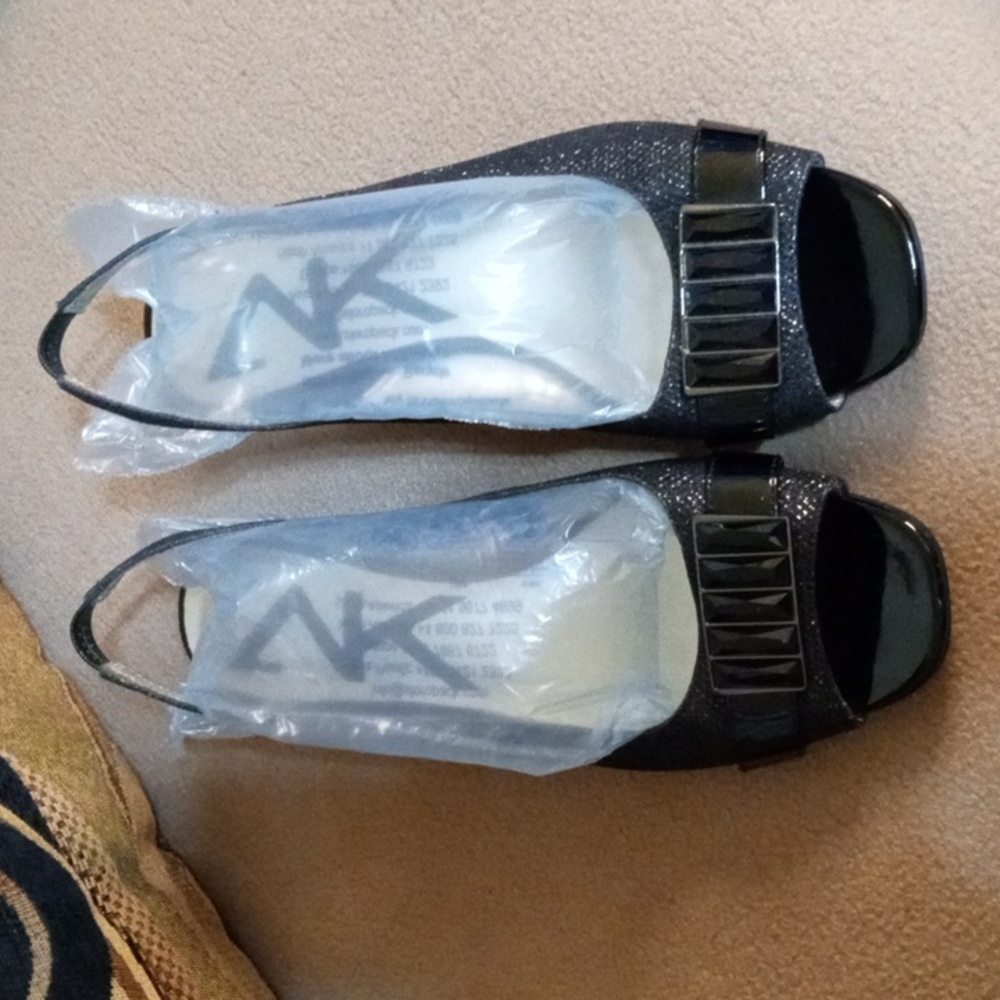 Anne Klein sports shoes black 9M